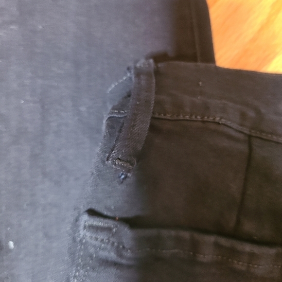 Frame Size 24 Le Skinny de Jeanne Flounce Raw Hem Jeans in Film Noir - Picture 9 of 10